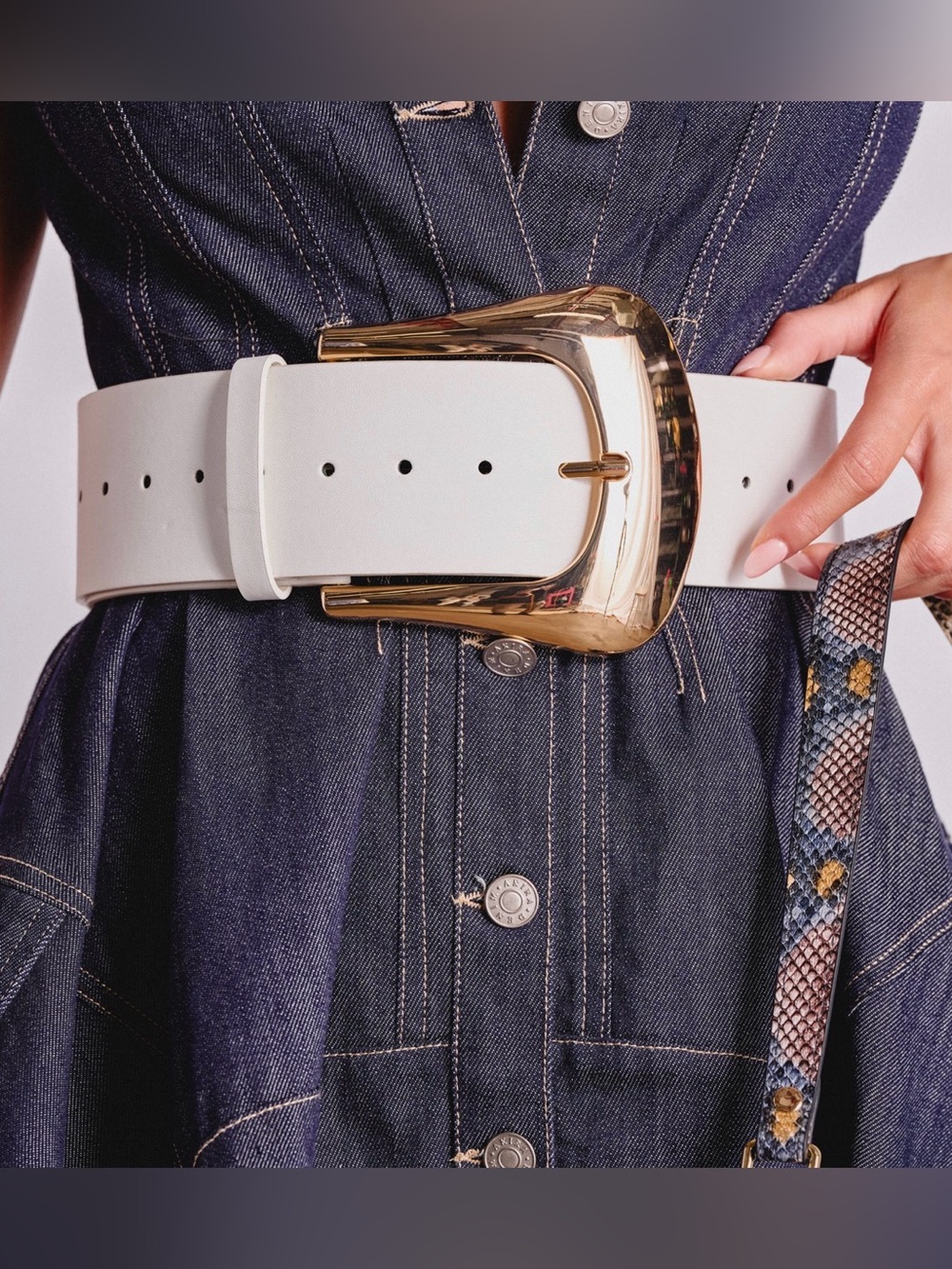 AKIRA White Wide Leather Belt with Gold Buckle